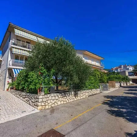 아파트 Four-bedroom In Ii *