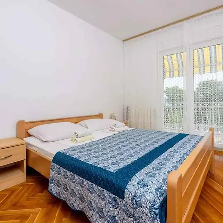 Four-bedroom In Ii