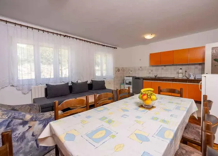 Four-bedroom In Ii Crikvenica