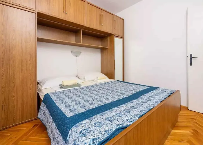 Four-bedroom In Ii Appartement Crikvenica