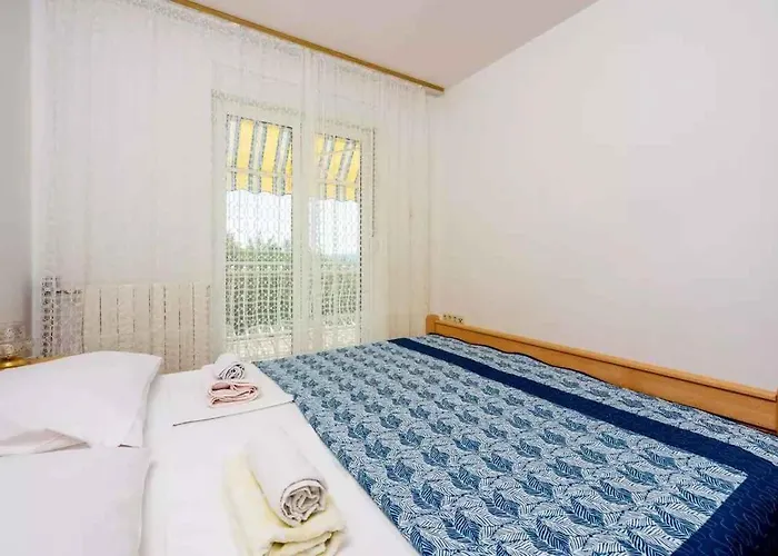 Appartement Four-bedroom In Ii