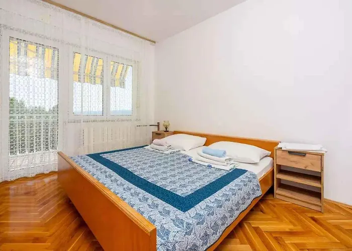 Four-bedroom In Ii Crikvenica