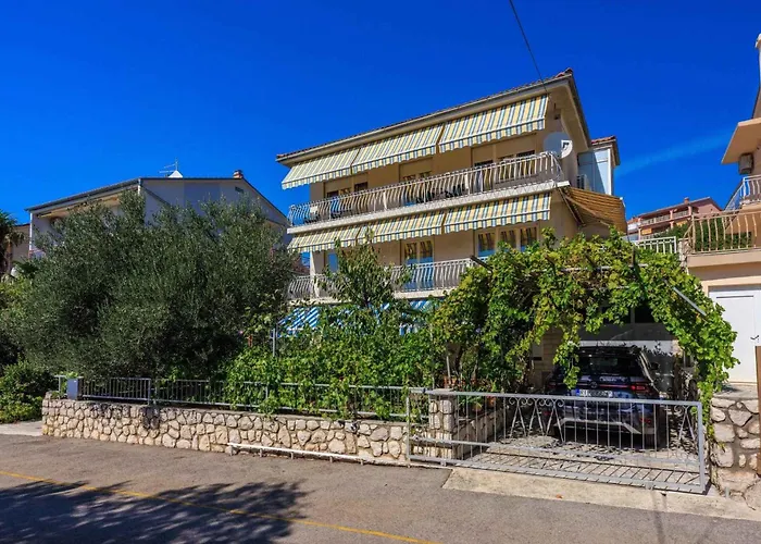 Four-bedroom In Ii *