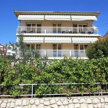 Four-bedroom In Ii Apartment Crikvenica