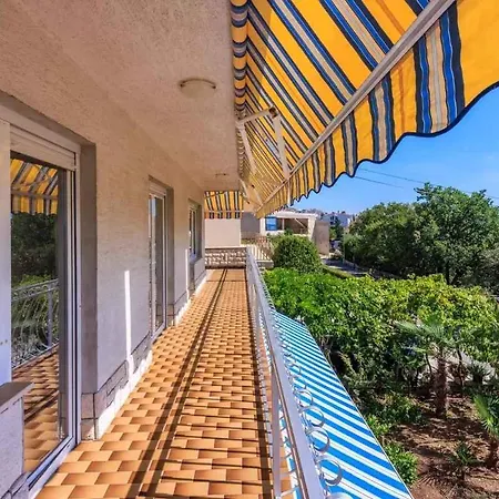 Apartment Four-bedroom In Ii Crikvenica