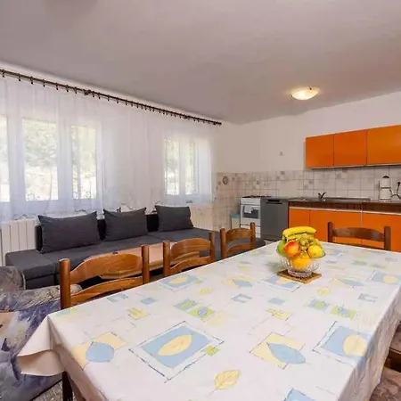 Four-bedroom In Ii Crikvenica