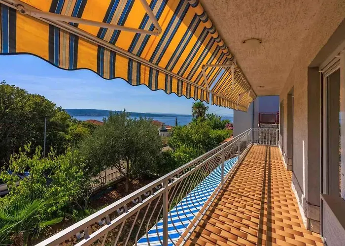 Four-bedroom In Ii Crikvenica