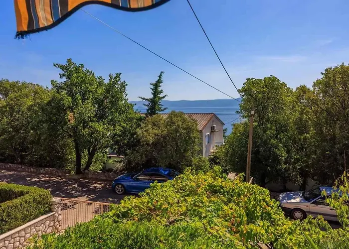 Four-bedroom In Ii Lägenhet Crikvenica